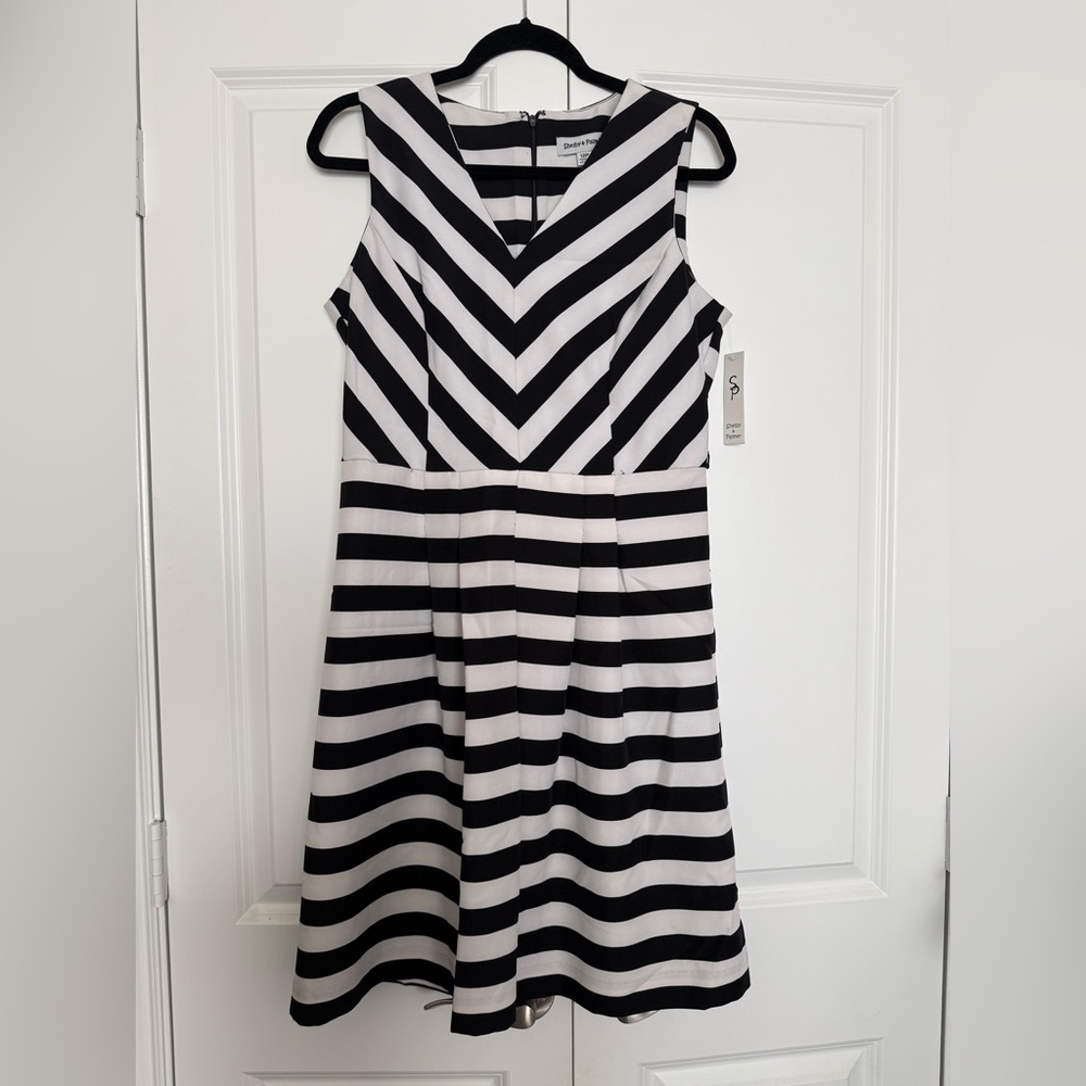 Black and White Striped Sleeveless Dress
